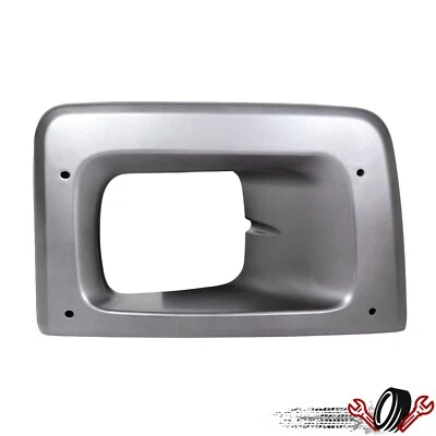 For C6500 C7500 C8500 PASSENGER HEADLIGHT BEZEL TRIM 2003-2009 #15173202 - Image 1 of 4
