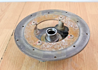 2004 Arctic Cat 500 4x4 TRV cubo traseiro direito automático com disco - Imagem 1 de 4