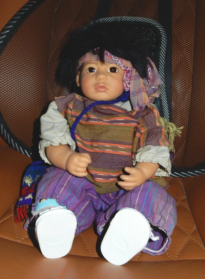 Künstlerpuppe "Mario° von Karin Schmidt - 42 cm - aus dem Hause Götz - Bild 1 von 4