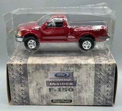 Camioneta pickup Ford F-150 XLT 1997 Maisto roja 4x4 escala 1:24 (2000) Foto 1 de 4