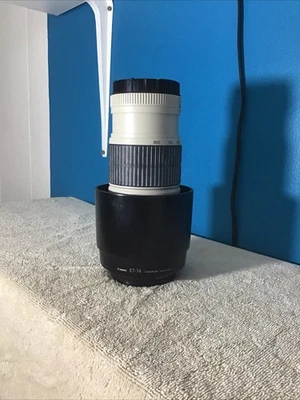 Canon Zoom Lens EF 70-200mm Ultrasonic With Image Stabilizer 1:4 L IS USM - Image 1 of 2