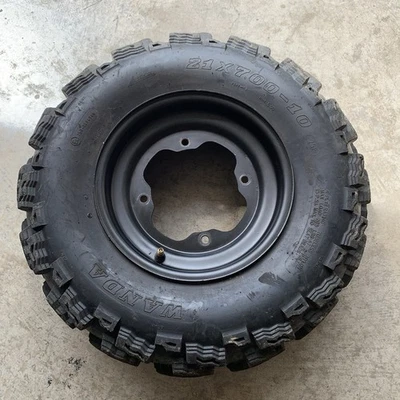 Rueda delantera y neumático Yamaha Warrior 350 Foto 1 de 4