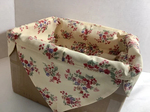 Longaberger SWEETHEART SERIES 2002 LARGE SWEETEST GIFT Liner FLORAL BOUQUET MIB Cover
