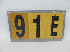 Insegna pista taxi aeroporto vintage segni 91 E ritirato - Foto 1 di 5