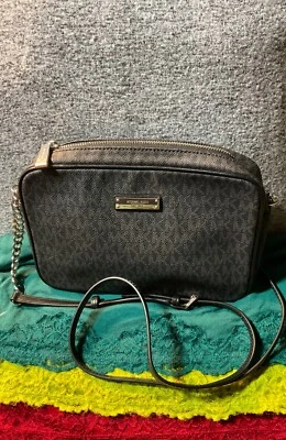 Michael Kors Jet Set Black & Gray SIG Coated Canvas Leather Chain Zip Crossbody - Image 1 of 4