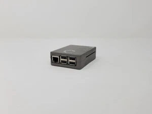 Raspberry Pi 3 Model B - With Canaan Protective Case. - Afbeelding 1 van 4