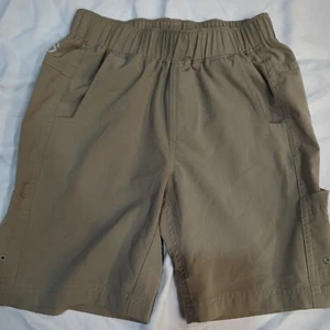 Magellan Outdoors Boys Sz SMALL Fish Gear Khaki Shorts Water Repellent Fishing - Picture 1 of 10