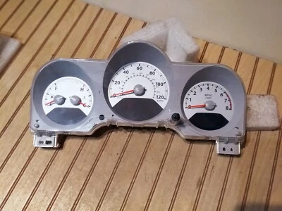 CRUPO DE INSTRUMENTOS CHRYSLER PT CRUISER SIN INFORMACIÓN. 152.063 millas 2006-2008 Foto 1 de 4