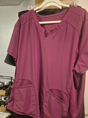 Camisetas exfoliantes para mujer talla grande Foto 1 de 4