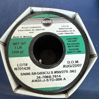 Solda de prata Kester, 3% prata, 0,5% cobre, 96,5% estanho, 1 libra, 24-7068-7614 - Imagem 1 de 4