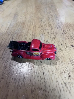 Camión Ford 1940 Hot Wheels Robo Zoo Design 2003 exclusivo diente de sable rojo 5 velocidades casi nuevo Foto 1 de 4