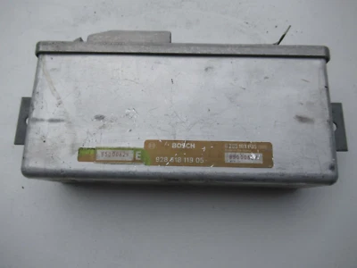 Unidad de control de freno ABS BOSCH 928 618 119 05 Porsche 928 / 944 / 968 Foto 1 de 4