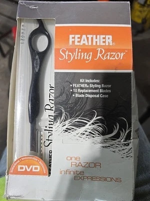 Maquinilla de afeitar Feather Sty Foto 1 de 2