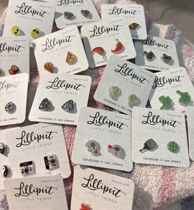 Liliput Little Things 5er Set Ohrstecker neu mit Etikett UVP - 10 $ pro Stück oder 50 $ - Bild 1 von 2