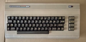 COMMODORE 64 Breadbin Case/chassis with keyboard Genuine part. GERMANY Label - Picture 1 of 12