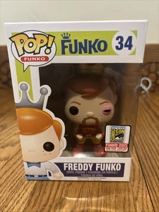 Funko Pop Freddy Funko As Injured Hulk Hogan 34 Comic Con 2015 SDCC Exclusive - Picture 1 of 6