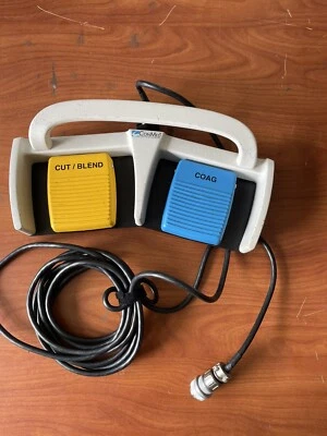 Interruptor de pie de electrocirugía Conmed 60-6700-001  Foto 1 de 4