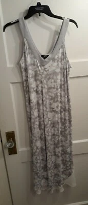 Vera Wang Sleepwear Gray Paradise  Gown size Small - Image 1 of 4