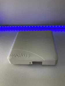 Ruckus ZoneFlex R500 Indoor PoE 802.11ac 2x2:2 Wi-Fi Wireless Access Point #g1 - Picture 1 of 3