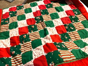 Vintage 1994 Weihnachten Quilt Handarbeit 33” x 33” Santa Zuckerstange Decke 012-001 - Bild 1 von 14