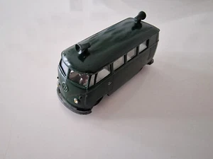 SIKU V-SERIE V212 VW BUS TYP T1 POLIZEI LAUTSPRECHERWAGEN TANNENGRÜN - Picture 1 of 5