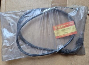 NOS 58300-47020 GS550E C/N 78/79 Genuine Suzuki Throttle Cable for UK Flat Bars - Picture 1 of 6