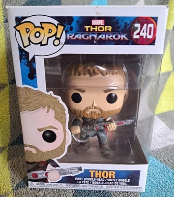 Thor Pop 240 - Thor Ragnarok Funko Pop! 2017 abovedado + protector Foto 1 de 4