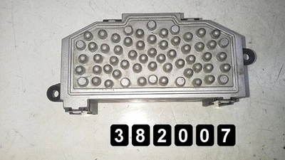 2004 VW TOURAN RELé DE RESISTENCIA DEL VENTILADOR DEL CALEFACTOR F011021936 - Immagine 1 di 4