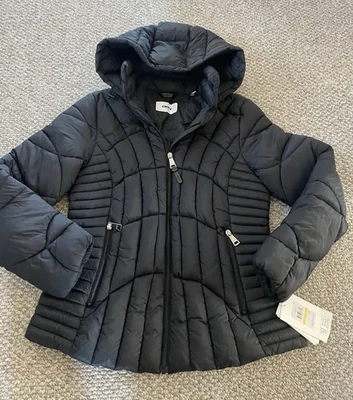 CHAQUETA ACOLCHADA LIGERA CON CAPUCHA DKNY MUJER NEGRA TALLA MEDIANA NUEVA CON ETIQUETAS Foto 1 de 4