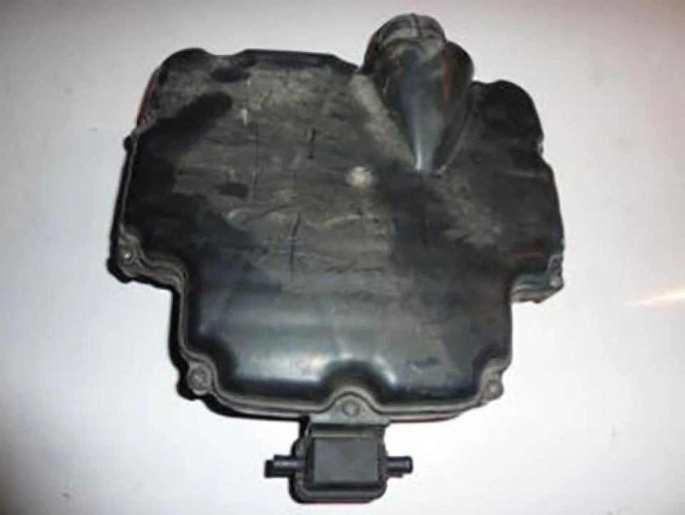 Boite à air origine pour moto Honda 650 Deauville 1999 Occasion - Photo 1/1