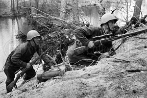Russian soldiers SNIPERS Soviet Red army photograph photo WW2 - Picture 1 of 1