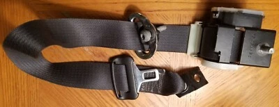 Cinturón de seguridad trasero derecho Lincoln Town Car retractor negro 2009 2010 2011 Foto 1 de 4