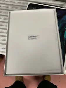 Apple iPad Pro (12.9") Teclado Inteligente Folio CAJA VACÍA SOLAMENTE Blanco - Imagen 1 de 2
