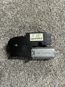 2013-2017 Ford Escape OEM Sunroof Motor  CJ54-15B689-AD - Picture 1 of 3
