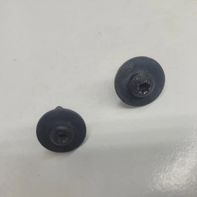 Juego de 2 pares de tornillos de luz trasera para Jeep Grand Cherokee 2005-2006 OEM Foto 1 de 4