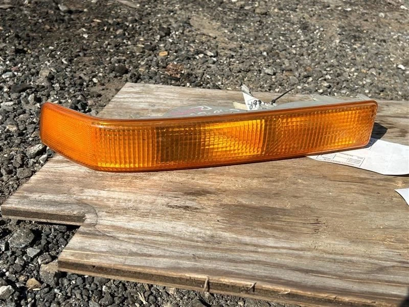 乘客转角/公园灯适合 98-05 BLAZER S10/JIMMY S15 566002 — 第 1/2 张图片