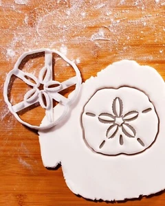 Large Sand Dollar cookie cutter - nautical shell beach party ocean mermaid coast - Picture 1 of 4