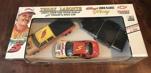 Brookfield Terry Labonte Crew Cab Trailer Race Car 1:25 Limited Edition - Picture 1 of 9