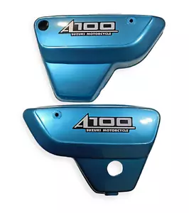 Suzuki A100 Paar Motorrad Seitenwand Abdeckungen in blau 47111-23320 47211-23320 - Bild 1 von 3