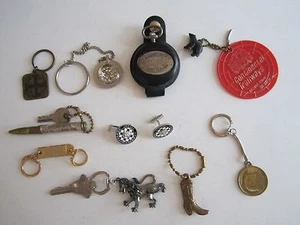 LOT OF AUTOMOBILIA - KEYRINGS, REMINGTON GUN CLOCK, JAGUAR TIE PIN & CUFF - BB-2 - Picture 1 of 5