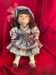 Wind Up Animated Musical Doll (Porcelain) - Picture 1 of 15
