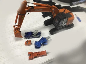 ZAXIS 225USRK Excavator+shear+Coupler+hammer+pliers, one set 1/50 Scale DIECAST - Picture 1 of 4
