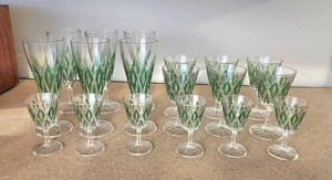 Vintage 1950s Set Of 18 VMC Franch Reims Harlequin Foot Crystal Wine Glasses - Picture 1 of 9