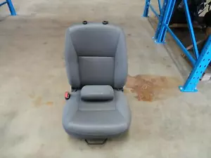ISUZU DMAX 10/2008-05/2012 FRONT SEAT LEFT FRONT BUCKET GREY CLOTH - Picture 1 of 6