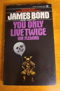 James Bond PB Signet You Only Live Twice Ian Fleming 1964 Canadian Print - Picture 1 of 11