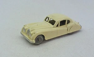 BUY NOW! Moko Lesney Matchbox Toys MB32a Jaguar XK140 with Metal Wheels UB - Picture 1 of 2