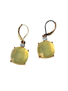Pendientes de acrílico amarillo pálido Joan Rivers colgantes corte cojín lucite perforados - Imagen 1 de 6