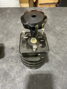 Elektroschalter 1505 mit Griff & Frontplatte GEBRAUCHT - Bild 1 von 4