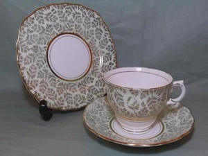 Vintage Colclough Ballet Trio Teetasse Untertasse Beilagenteller 6747? Hellgrün & Vergoldet - Bild 1 von 2