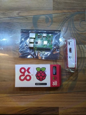 Raspberry Pi 3 Model B With Casing - Image 1 of 4